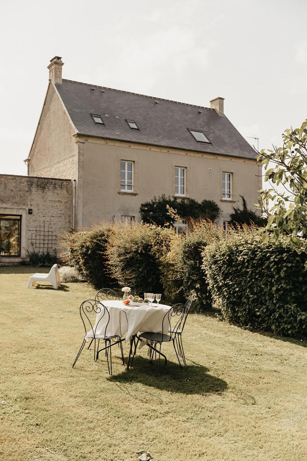 Nonant Le Clos Poulain Petits Gites De Charme Et Chambres D'Hotes Familiales Au Calme Proche Bayeux Et Des Plages المظهر الخارجي الصورة